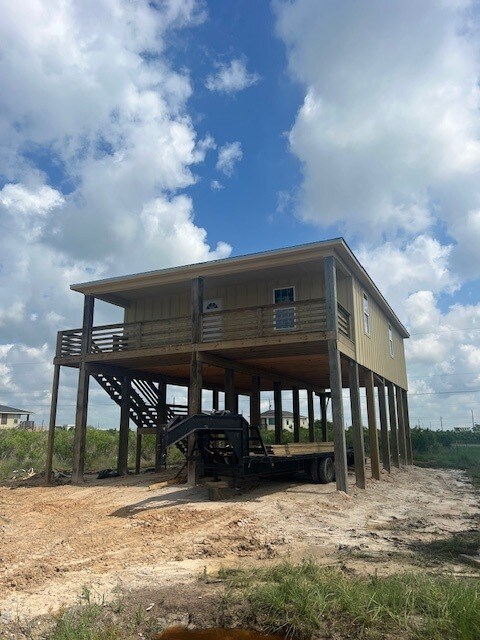 408 W Royal Oak Ln, Rockport, TX 78382 - photo 3