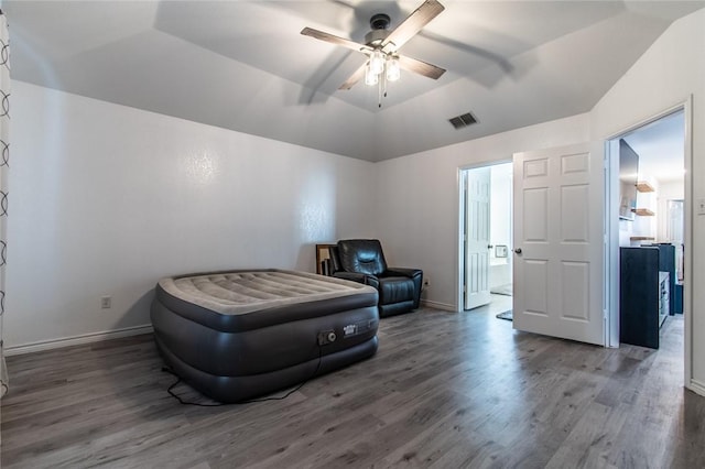 15957 San Felipe Dr, Corpus Christi, TX 78418 - sitting room featuring vaulted ceiling, a ceiling fan, wood finished floors, and baseboards