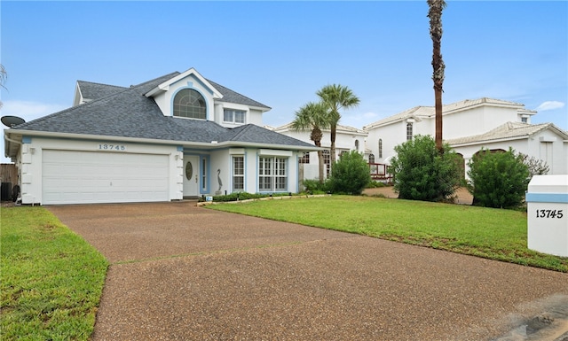 view of front of house featuring a front yard