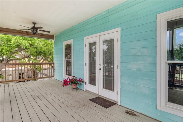 3401 Laguna Shores Rd, Corpus Christi, TX 78418 - wooden terrace featuring a ceiling fan