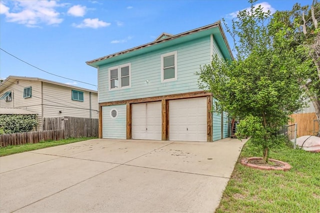 3401 Laguna Shores Rd, Corpus Christi, TX 78418 - exterior space featuring fence