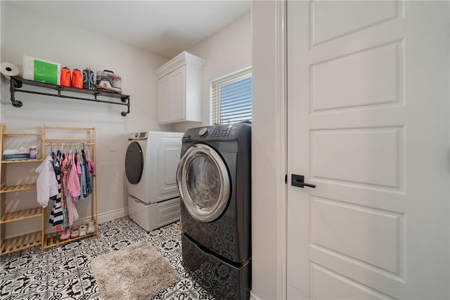 734 Buffalo Creek Dr, Corpus Christi, TX 78415 - washroom featuring washing machine and clothes dryer and cabinet space