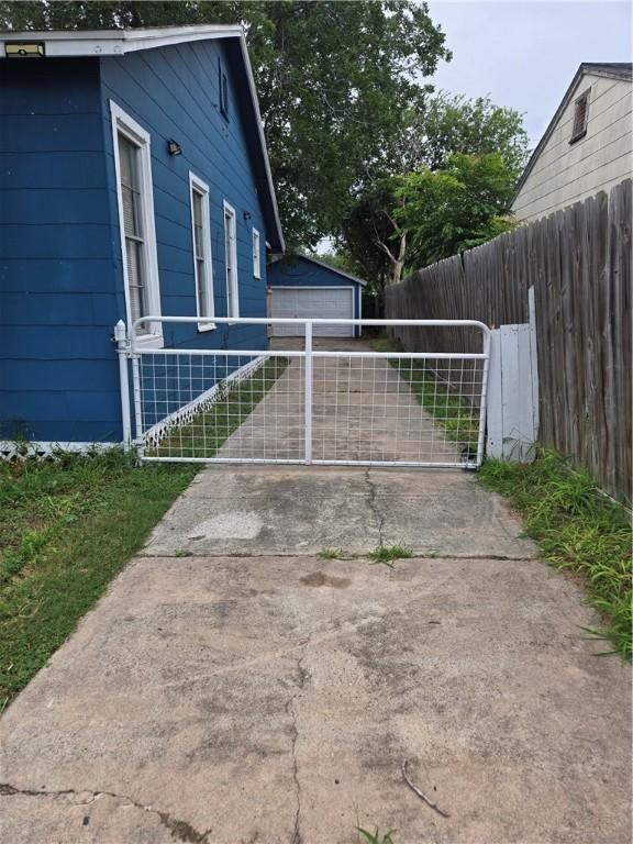 4813 Cheryl Dr, Corpus Christi, TX 78415 - photo 12