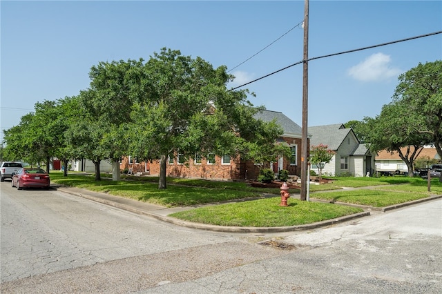 view of front of home with a front yard