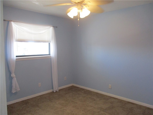 empty room with ceiling fan