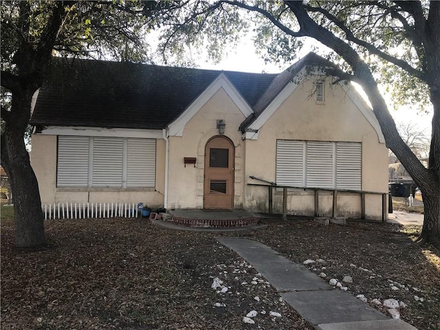 view of front facade