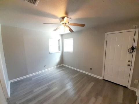 4134 Sierra St, Corpus Christi, TX 78410 - unfurnished room with ceiling fan and wood finished floors