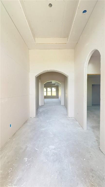 7617 Roman Dr, Corpus Christi, TX 78414 - corridor with arched walkways