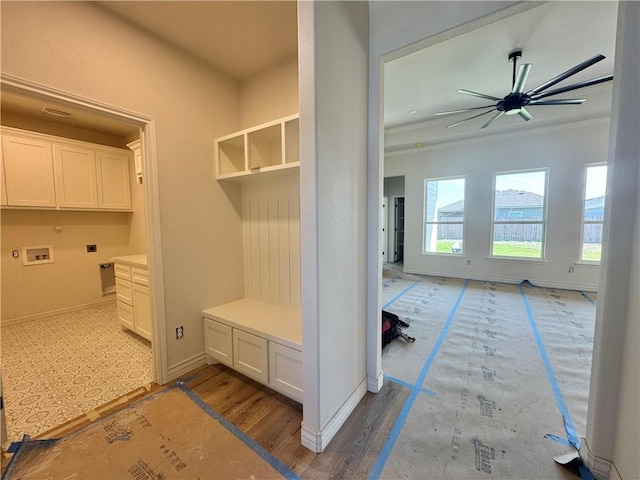 11517 Willowood Creek Dr, Corpus Christi, TX 78410 - mudroom with a ceiling fan and ornamental molding
