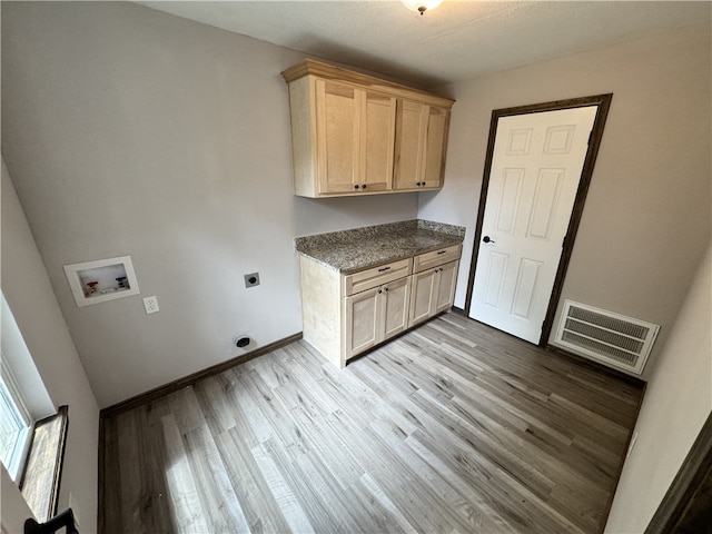 601 Mesquite St, George West, TX 78022 - photo 11