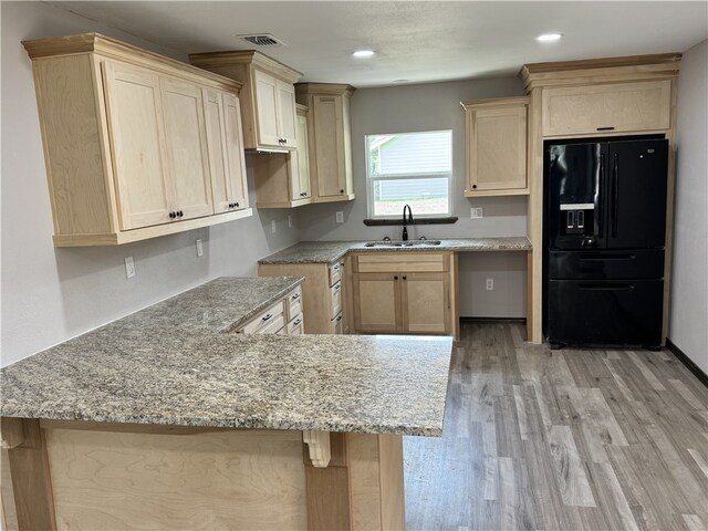 601 Mesquite St, George West, TX 78022 - photo 3