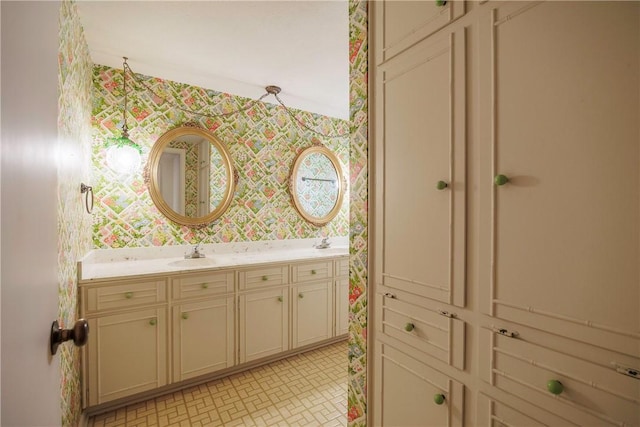 4826 Olympia Dr, Corpus Christi, TX 78413 - full bathroom featuring wallpapered walls and double vanity