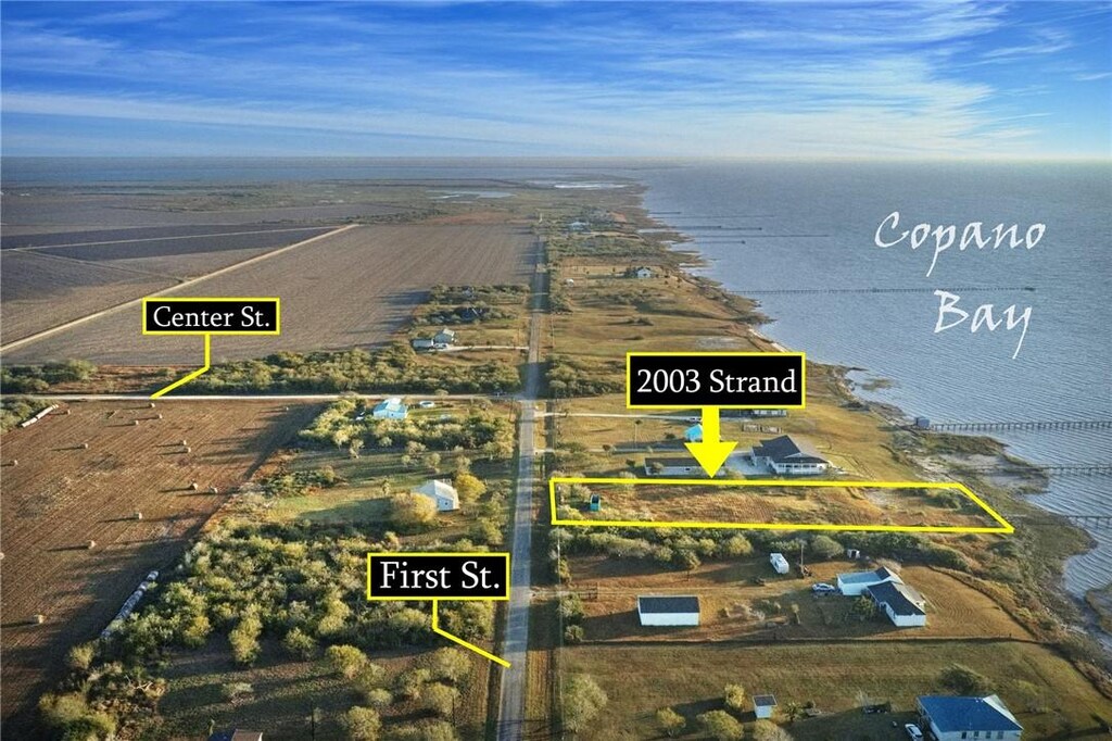 2003 Strand Dr, Bayside, TX 78340 - photo 2