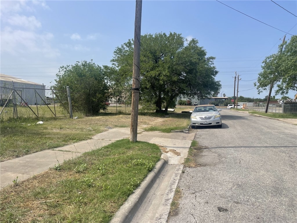 115 Pueblo St, Corpus Christi, TX 78405