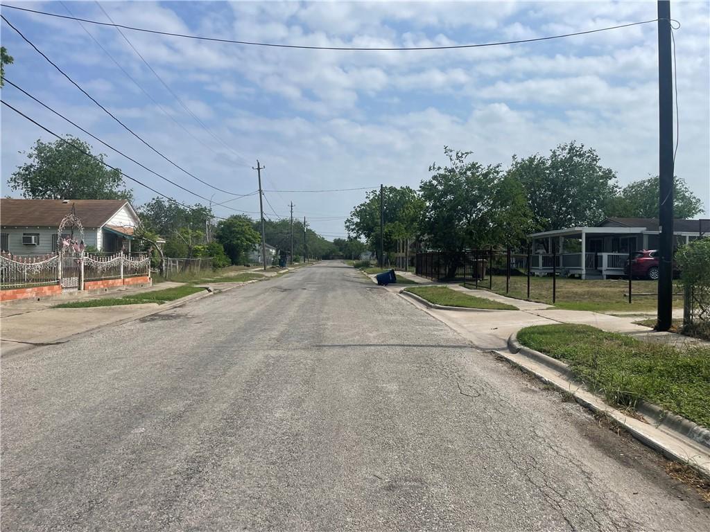 115 Pueblo St, Corpus Christi, TX 78405