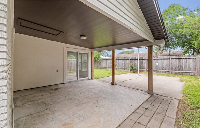 1333 Prince Dr, Corpus Christi, TX 78412 - view of patio