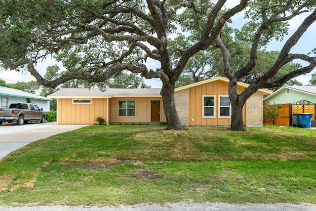 1906 Cochran Ln, Rockport, TX 78382 - photo 2