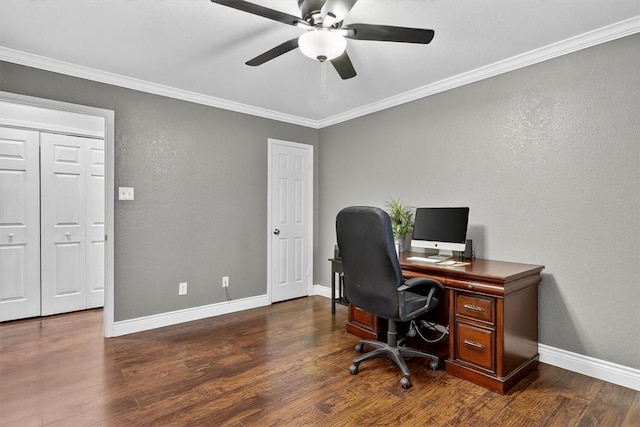 7609 Stony Brook Dr, Corpus Christi, TX 78413 - office area with a textured wall, a ceiling fan, wood finished floors, and ornamental molding