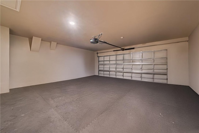 1142 Breebry Dr, Corpus Christi, TX 78415 - garage featuring a garage door opener