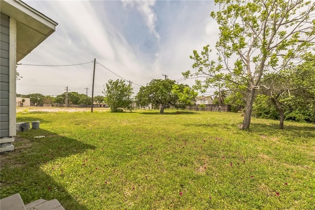 130 N Houston St, Aransas Pass, TX 78336 - view of yard