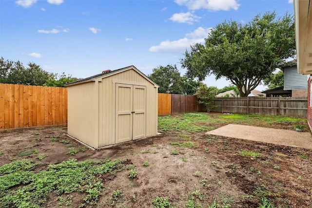 7821 Kingshire Dr, Corpus Christi, TX 78413 - fenced backyard with a storage shed