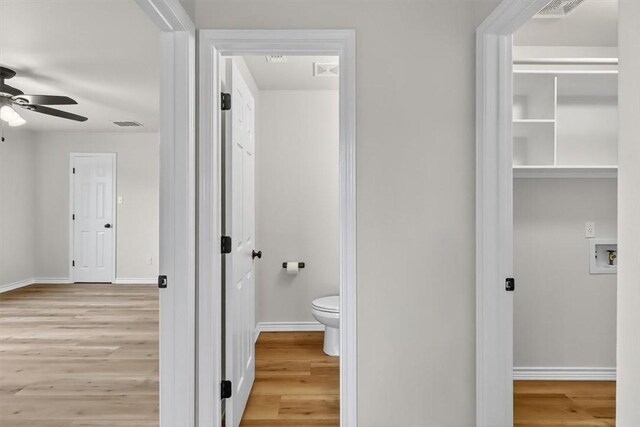 7821 Kingshire Dr, Corpus Christi, TX 78413 - hall featuring light wood finished floors