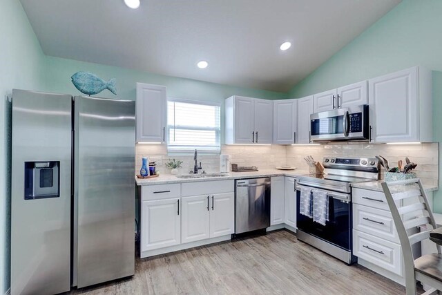 370 W Misty Oak W, Rockport, TX 78382
