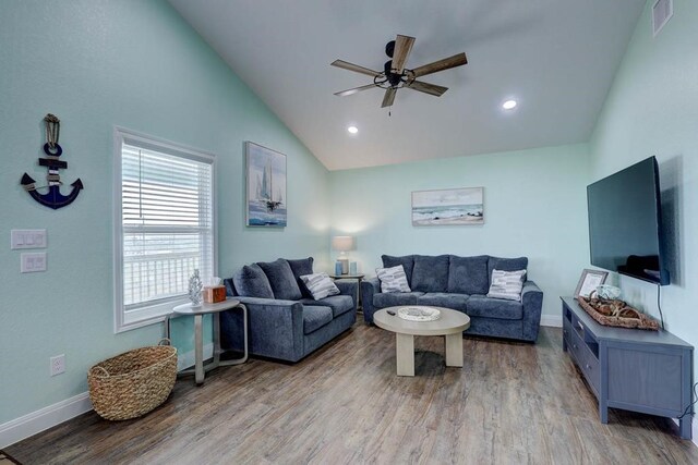 370 W Misty Oak W, Rockport, TX 78382