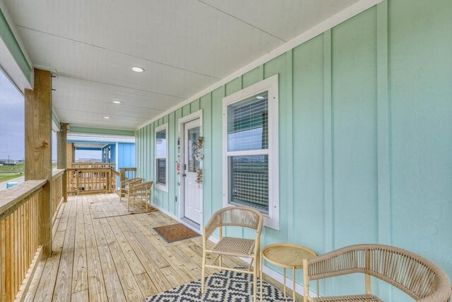 370 W Misty Oak W, Rockport, TX 78382
