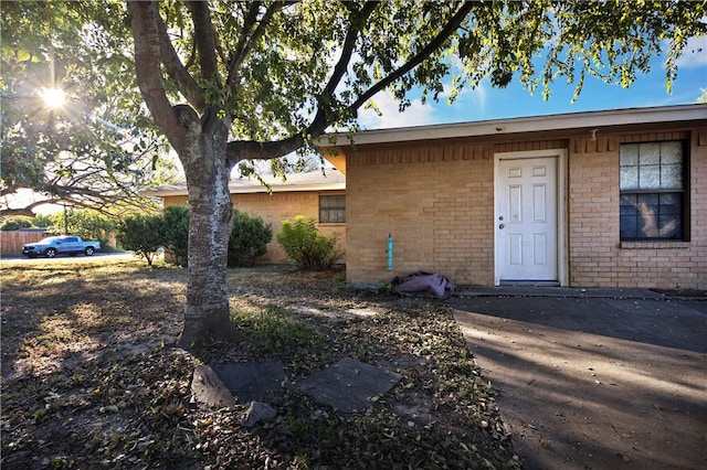 view of front of property