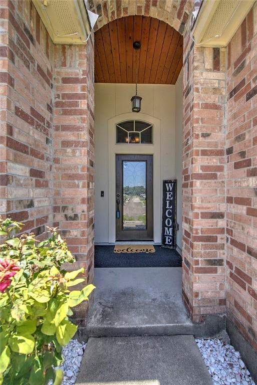 3918 Willow Heights Dr, Corpus Christi, TX 78410 - entrance to property featuring brick siding