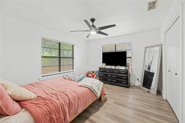 1406 Hwy 72, Three Rivers, TX 78071 - bedroom featuring light wood-style flooring and a ceiling fan