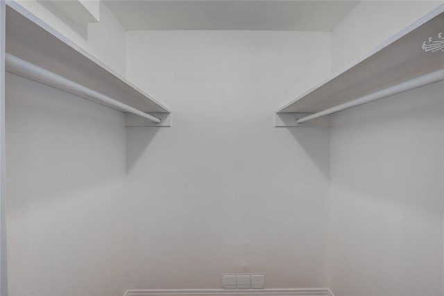 3730 Fort Worth St, Corpus Christi, TX 78411 - view of walk in closet