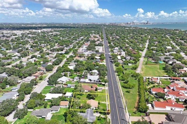 3655 Santa Fe St, Corpus Christi, TX 78411 - aerial view of residential area featuring property boundaries highlighted and a nearby body of water