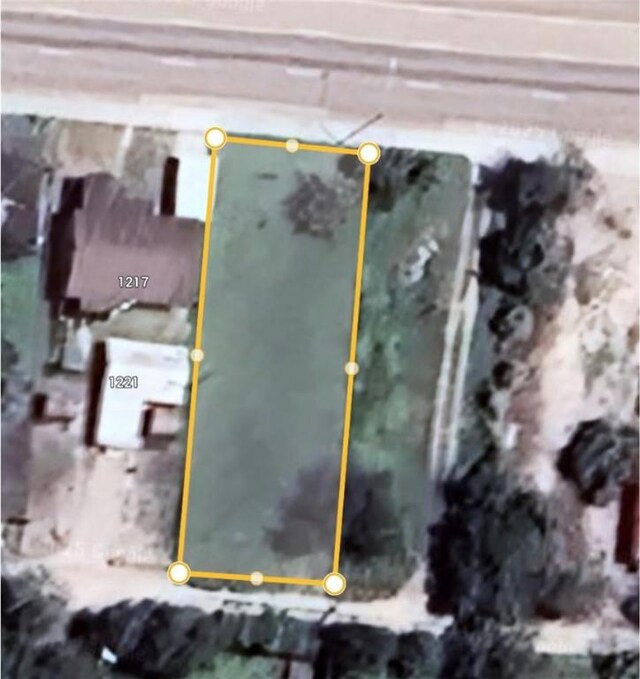 1221 E King Ave, Kingsville, TX 78363 - photo 7
