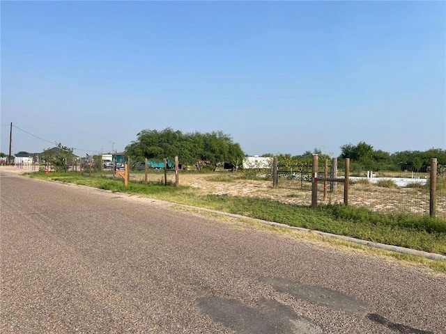 600 El Toro Ave, Sullivan City, TX 78595