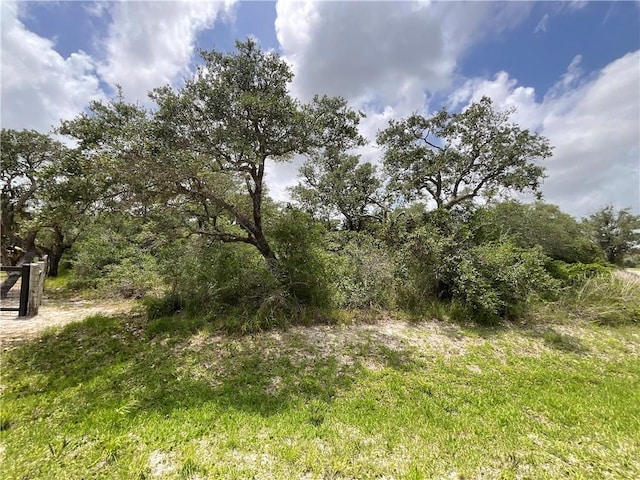 342 Whispering Woods Dr, Rockport, TX 78382 - photo 13