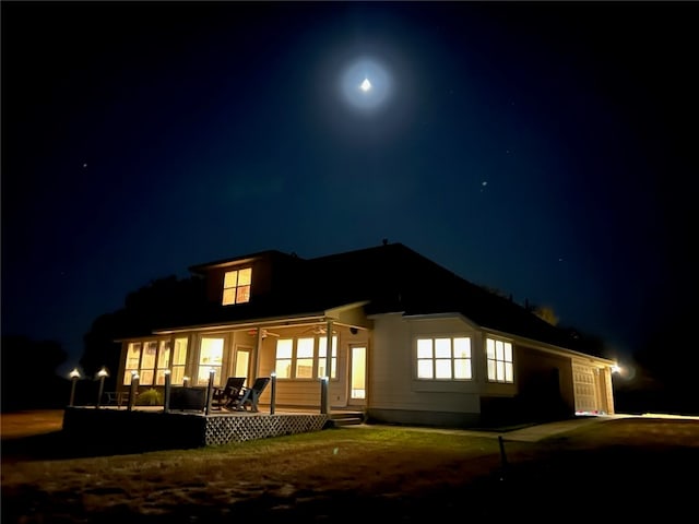 view of front facade featuring a porch