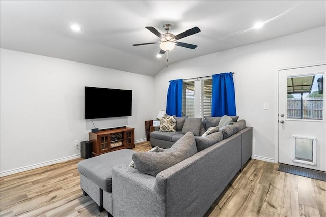 2673 Abbey Rd, Corpus Christi, TX 78415 - living area featuring ceiling fan, baseboards, light wood-style flooring, recessed lighting, and vaulted ceiling