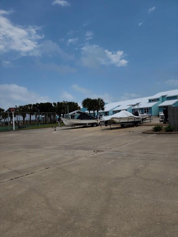 2292 N Fulton Beach Rd, Rockport, TX 78382 - view of parking