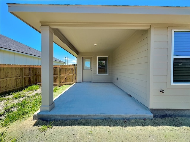 3014 Stone Creek Dr, Corpus Christi, TX 78410 - view of patio / terrace