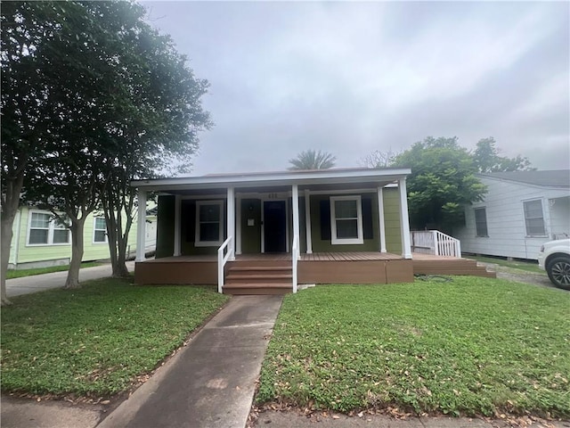 438 Indiana Ave, Corpus Christi, TX 78404 - view of front of property with a porch and a front yard