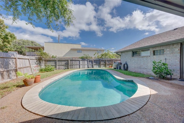 108 Lost Creek Dr, Portland, TX 78374 - view of pool featuring a fenced backyard