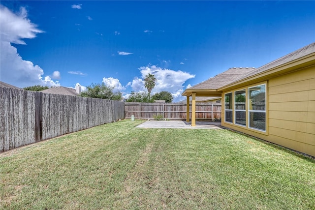 view of yard with a patio