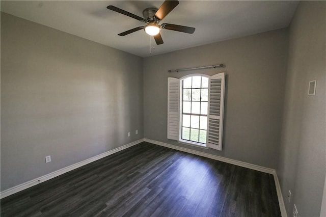 100 Lone Oak St, Portland, TX 78374 - empty room featuring dark wood-type flooring, baseboards, and a ceiling fan