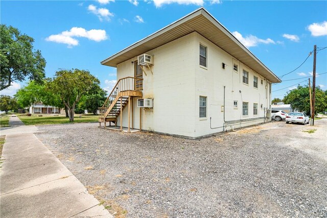 425 W Lee Ave, Kingsville, TX 78363 - photo 6