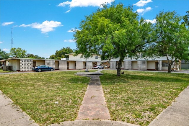 425 W Lee Ave, Kingsville, TX 78363 - photo 1
