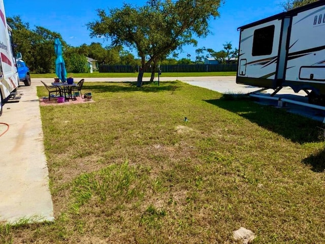 1406 W Corpus Christi St, Rockport, TX 78382 - photo 4