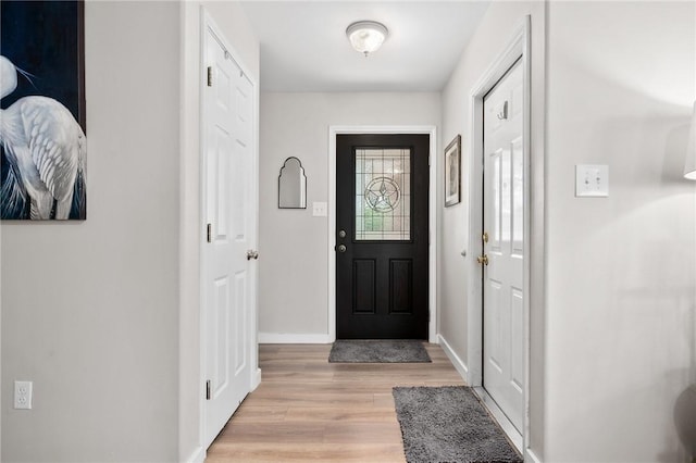 109 Starlight, Ingleside, TX 78362 - entryway featuring light wood-type flooring and baseboards