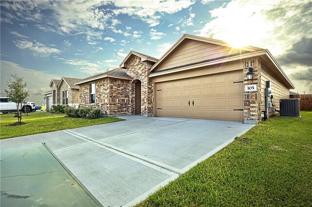 105 Silas St, Sinton, TX 78387 - photo 2